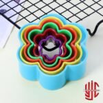 Five Pieces Plastic Cookie Cutter Set in 5 Shapes - Image 3